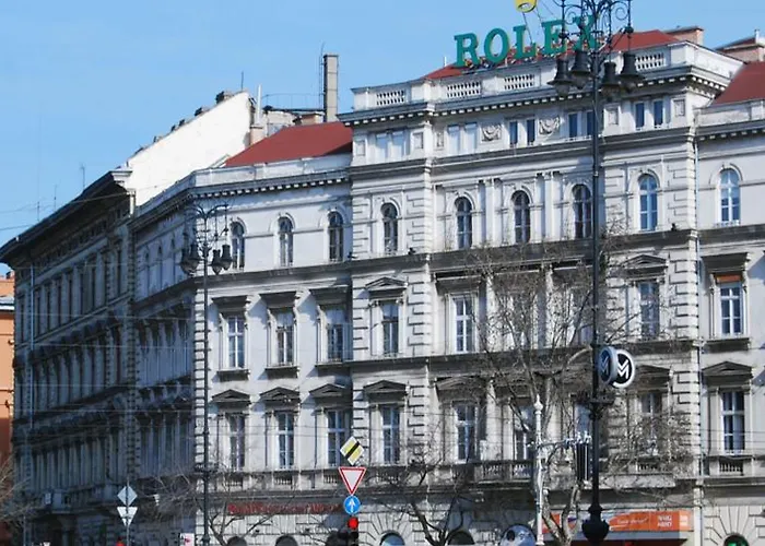 Cotton House Hotel